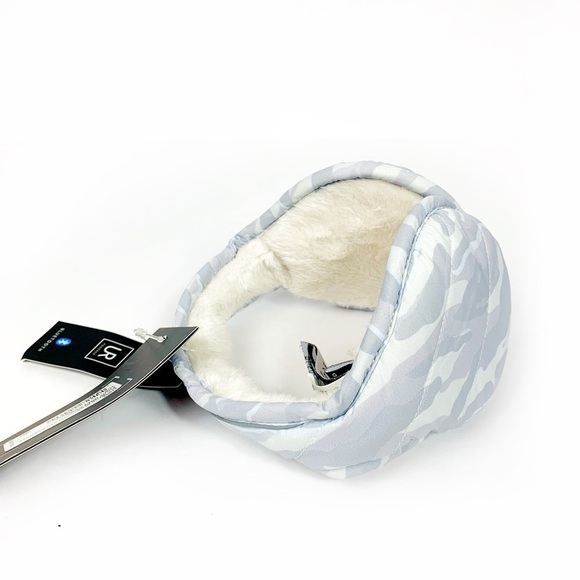 UR Powered Wireless Bluetooth Ear Warmers • NWT Winter Tech Gift - Picture 2 of 13